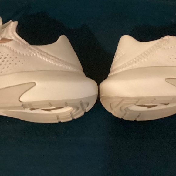 OLUKAI KAHOLO WOMANS TAN/TAPA - Picture 11 of 16